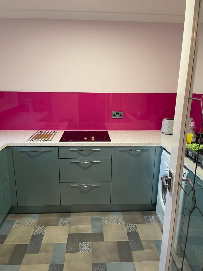 2 Bed Contemporary Apartment Glasgow Free Parking Netflix Sleeps 4 Exterior photo